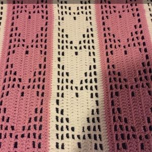 🌺SOLD 🌺 Handmade crocheted blanket/throw